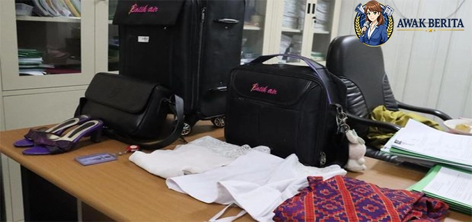 Corak Rok Bikin Penyamaran Pramugari Gadungan Terkuak